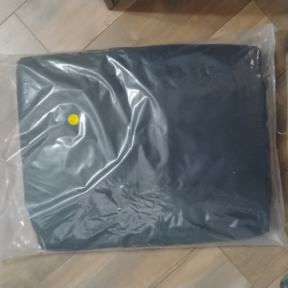 Luxurious Black Dog Back Seat Pad